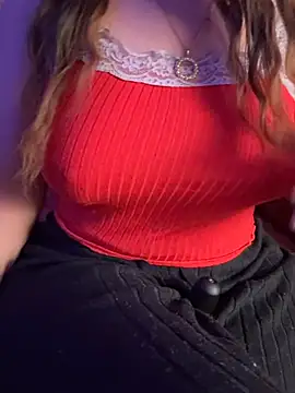 Snapshot of Yaraa3 chatting on 02/21/26, 09:38 Yaraa3 online show from 02/21/26, 09:38