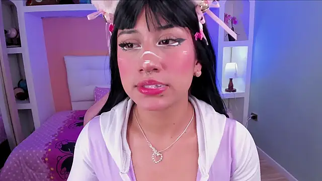 miss   megan online show from 12/23/25, 02:20