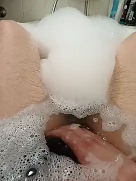 flo000031 online show from 03/18/26, 03:15