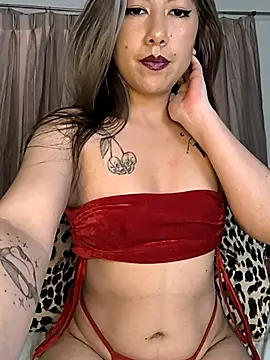 Snapshot of Tiff_Doll chatting on 10/06/25, 04:59 Tiff Doll online show from 10/06/25, 04:59