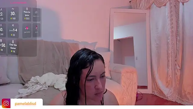 Snapshot of PamelaBliss chatting on 05/20/26, 09:37 PamelaBliss online show from 05/20/26, 09:37
