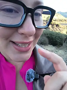 Mona Plus online show from 11/16/25, 08:09