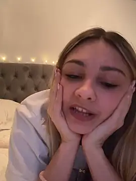 Snapshot of skyemorgan01 chatting on 02/22/26, 11:47 skyemorgan01 online show from 02/22/26, 11:47