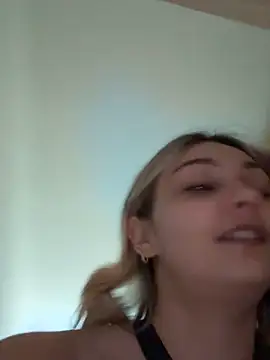 Snapshot of skyemorgan01 chatting on 03/02/26, 11:28 skyemorgan01 online show from 03/02/26, 11:28