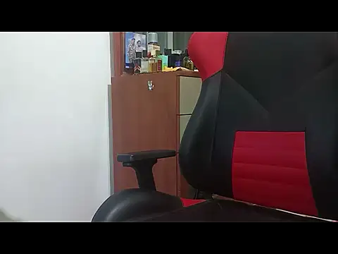 Blondebat online show from 05/13/26, 08:16