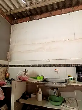 Snapshot of promiscuous-indecent-momm chatting on 02/15/26, 02:25 promiscuous-indecent-momm online show from 02/15/26, 02:25