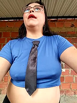 Snapshot of promiscuous-indecent-momm chatting on 02/24/26, 02:26 promiscuous-indecent-momm online show from 02/24/26, 02:26