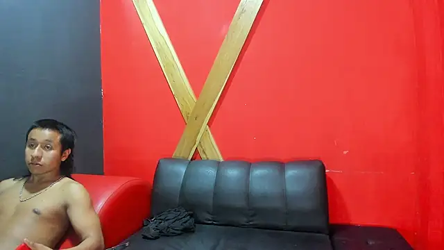 Snapshot of manuel_rey chatting on 03/20/25, 12:19 manuel rey online show from 03/20/25, 12:19