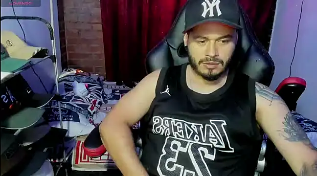 ragnar lothbrok777 online show from 02/18/25, 07:43