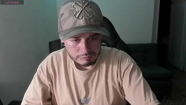 ragnar lothbrok777 online show from 09/23/25, 11:19