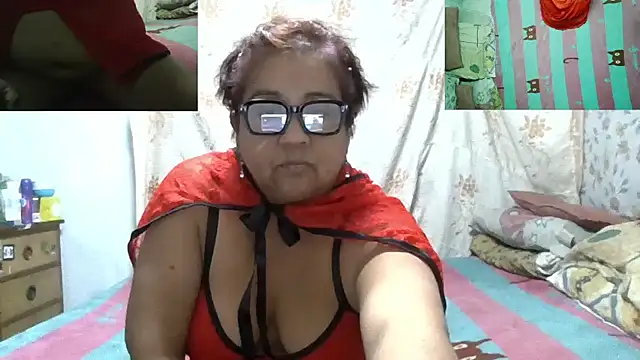 erinadarling79 online show from 05/17/26, 03:15