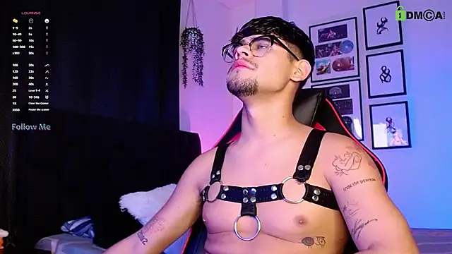 isaac-saenz online show from 11/11/25, 10:10