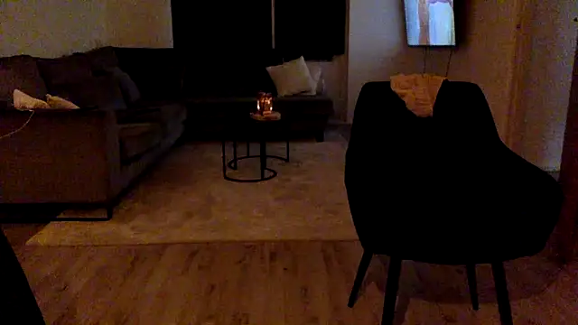 Bleueyez007 online show from 02/22/25, 09:48