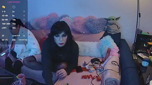 Snapshot of MissNadiaX06 chatting on 03/20/25, 01:46 MissNadiaX06 online show from 03/20/25, 01:46