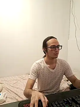 Snapshot of cholitohermoso chatting on 11/09/25, 12:53 cholitohermoso online show from 11/09/25, 12:53