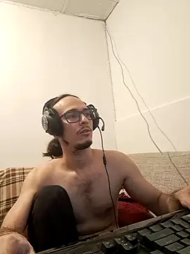 Snapshot of cholitohermoso chatting on 04/06/26, 05:36 cholitohermoso online show from 04/06/26, 05:36