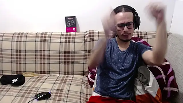 cholitohermoso online show from 04/08/26, 02:50