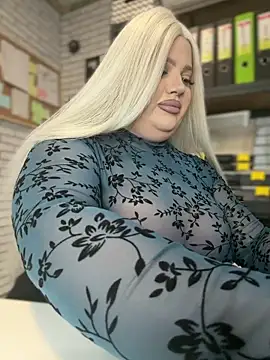 Snapshot of Eliaden chatting on 03/03/26, 05:02 Eliaden online show from 03/03/26, 05:02