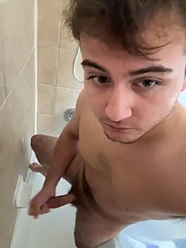 Snapshot of danyh2023 chatting on 12/22/25, 05:10 danyh2023 online show from 12/22/25, 05:10