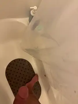 Snapshot of danyh2023 chatting on 01/14/26, 02:28 danyh2023 online show from 01/14/26, 02:28