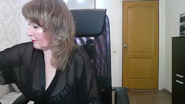 Victoria secrets  online show from 03/03/25, 07:10