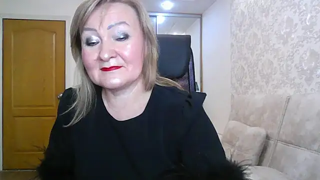 Victoria secrets  online show from 10/13/25, 02:17