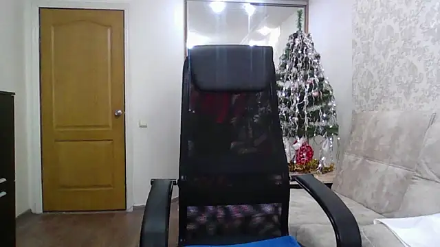 Victoria secrets  online show from 12/19/25, 04:52