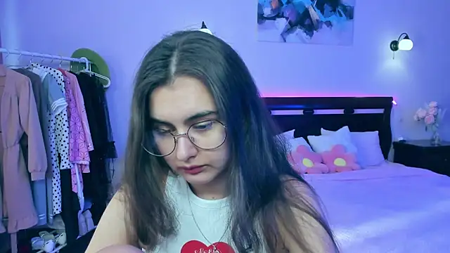 GabriellaMays online show from 02/19/25, 08:22