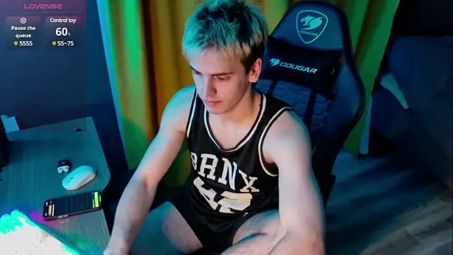 Snapshot of EdwinBlaze chatting on 02/12/25, 04:44 EdwinBlaze online show from 02/12/25, 04:44