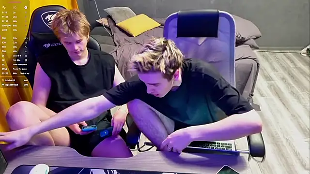 Snapshot of EdwinBlaze chatting on 02/25/25, 04:21 EdwinBlaze online show from 02/25/25, 04:21