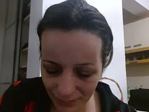 Snapshot of super_girl_1985 chatting on 02/13/25, 02:20 super girl 1985 online show from 02/13/25, 02:20