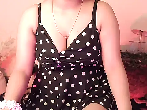 megancatluna online show from 12/05/25, 04:10