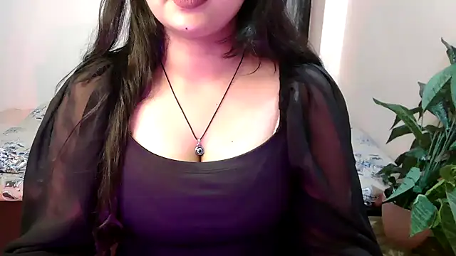 Snapshot of megancatluna chatting on 03/06/26, 06:32 megancatluna online show from 03/06/26, 06:32