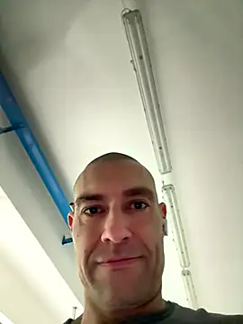 Snapshot of Jackcazzone_82 chatting on 10/01/25, 08:15 Jackcazzone 82 online show from 10/01/25, 08:15