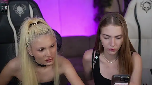 Layla Sweet  online show from 10/16/25, 06:31