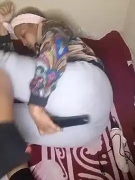 Snapshot of ChloeBab chatting on 03/21/25, 10:28 ChloeBab online show from 03/21/25, 10:28