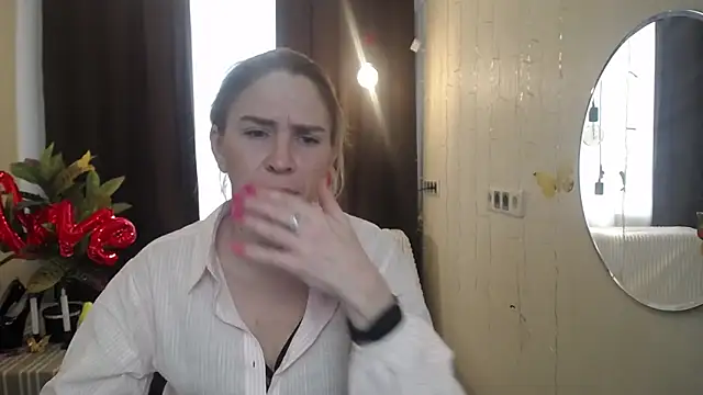 TessaDaybreak online show from 02/21/25, 07:34