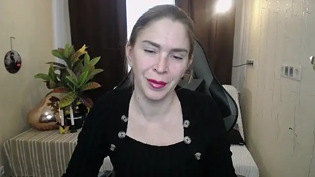 TessaDaybreak online show from 02/27/25, 10:37