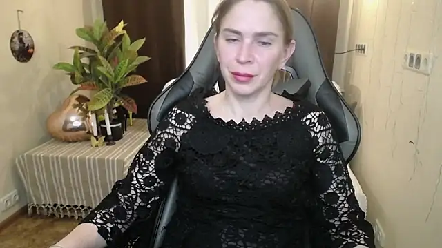 TessaDaybreak online show from 02/27/25, 04:53