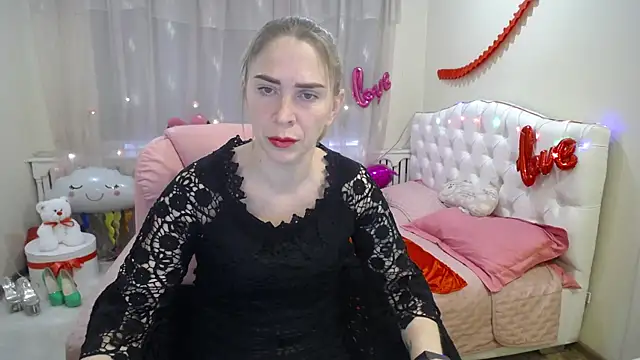 TessaDaybreak online show from 03/12/25, 01:08