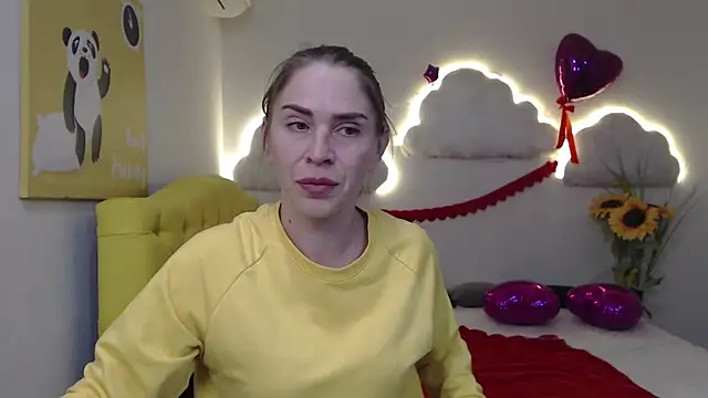 TessaDaybreak online show from 03/14/25, 01:02