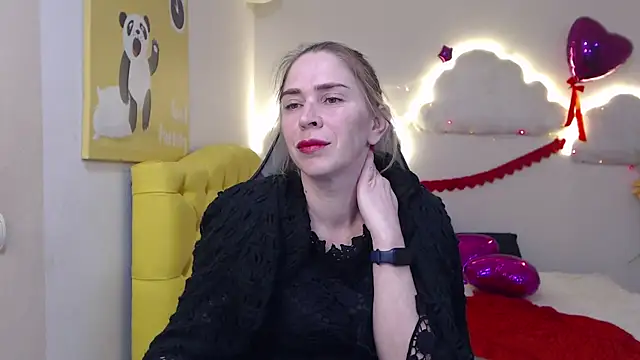 TessaDaybreak online show from 03/16/25, 10:44