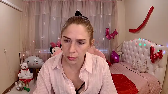 TessaDaybreak online show from 03/19/25, 07:29