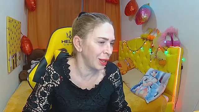 TessaDaybreak online show from 03/22/25, 10:28