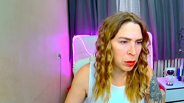 TessaDaybreak online show from 09/12/25, 07:08