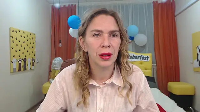 TessaDaybreak online show from 10/01/25, 06:30