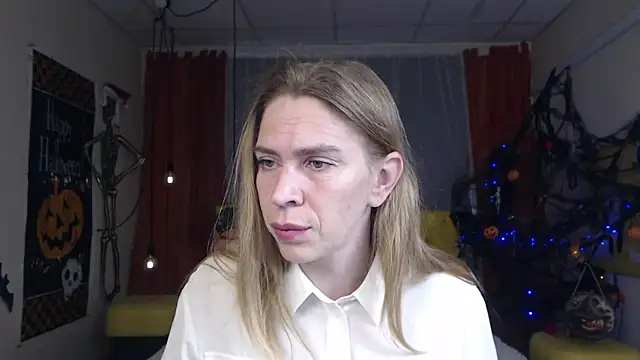 TessaDaybreak online show from 10/14/25, 06:25