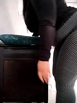 Snapshot of Dalou3a-69 chatting on 02/05/26, 12:10 Dalou3a-69 online show from 02/05/26, 12:10