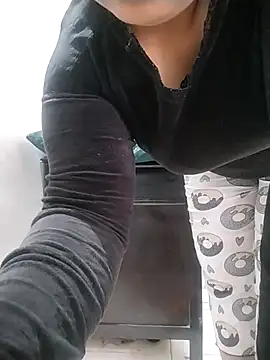 Snapshot of Dalou3a-69 chatting on 02/10/26, 12:20 Dalou3a-69 online show from 02/10/26, 12:20