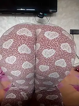 Snapshot of Dalou3a-69 chatting on 02/14/26, 08:00 Dalou3a-69 online show from 02/14/26, 08:00